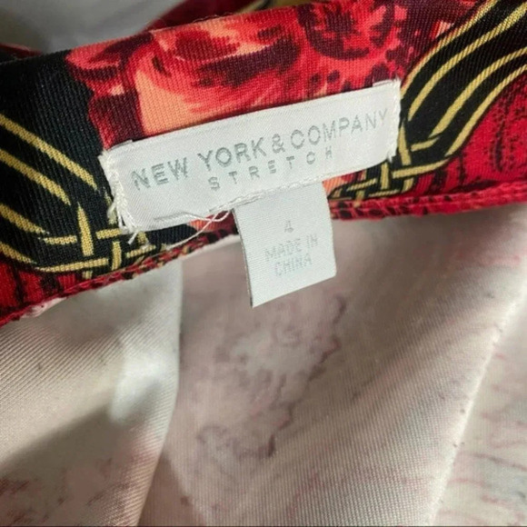 New York & Co stretch 4 red & multicolor‎ pleaded pocketed skirt - Picture 4 of 6